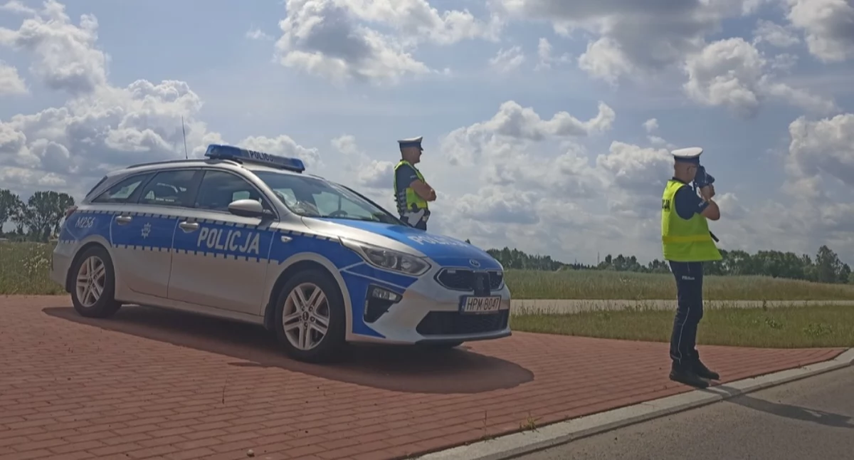 Łomża, Mątwica, Ptaki. Trzech kierowców ukaranych za brawurową jazdę