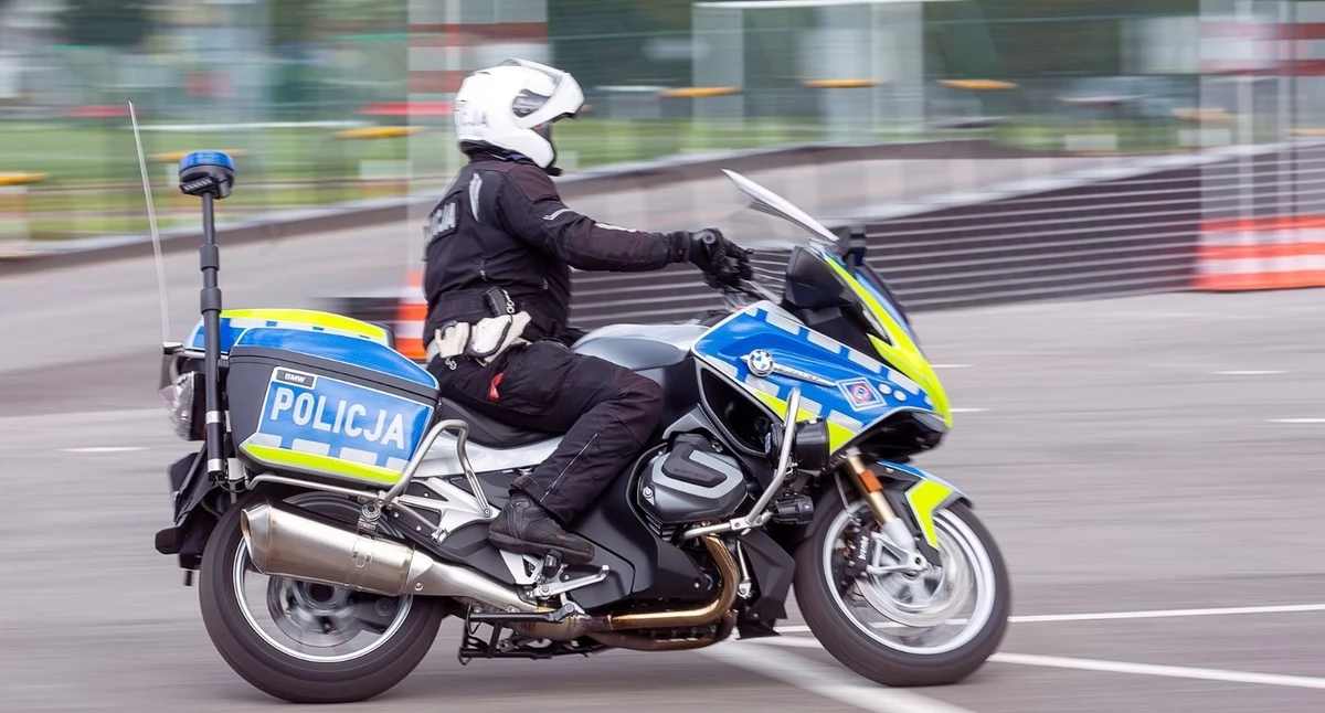 Popisy motocyklistów w Starych Kupiskach. Dwóch kierowców straciło prawa jazdy