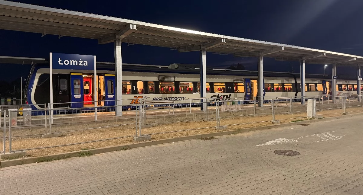 Ponad 25 tysięcy pasażerów w ponad miesiąc. Pociągi wróciły do Łomży, ale nie obeszło się bez zgrzytów