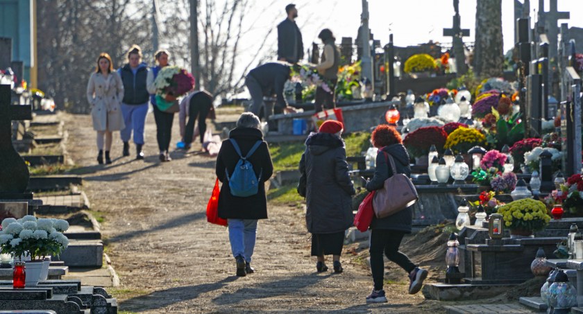 Jedwabne: Cmentarz parafialny