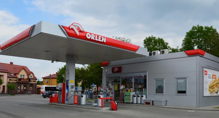 Orlen, woj. podlaskie, Stawiski, Pl. Wolności 17 - benzyna, niewłaściwa liczba oktanowa