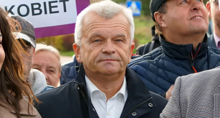 Jacek Piorunek dostał się do zarządu województwa. Za jego kandydaturą głosowało 18 radnych.