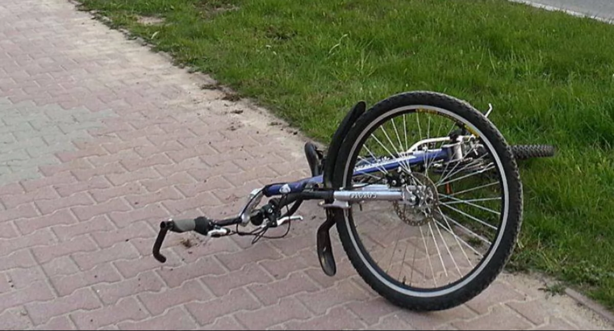 Wypadki drogowe, Potrącenie rowerzysty Legionów - zdjęcie, fotografia
