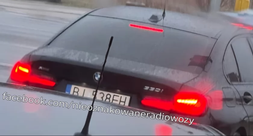 Ft. FB Nieoznakowane radiowozy Policji