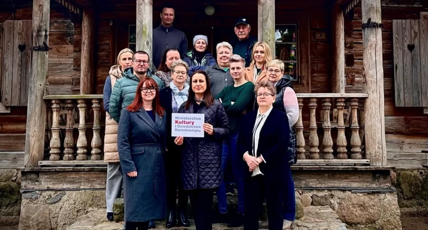 Fot. Muzeum – Skansen Kurpiowski im. Adama Chętnika w Nowogrodzie