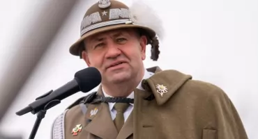 Żelazna Dywizja z nowym dowódcą. Generał pochodzący z Jedwabnego na czele 18 DZ [FOTO]