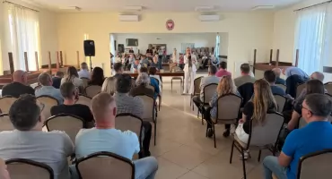 Giełczyn: Pomiędzy sypialnią a chlewnią. Czy mediacje uratują spokój wsi? 