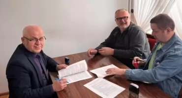 Gmina Piątnica bierze się za drogi. Ważny krok w stronę poprawy komfortu mieszkańców [FOTO]