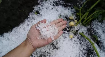 Komunikat meteo dla Łomży. IMGW pisze o burzach i gradzie