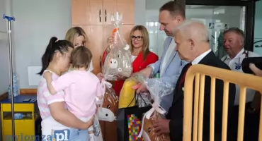 Dzień Dziecka w łomżyńskim szpitalu. Upominki to nie jedyny prezent dla małych pacjentów [VIDEO i FOTO]