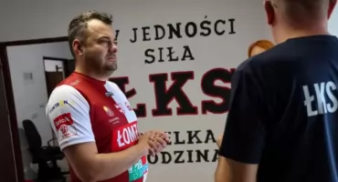 Uroczysta Sesja Rady Miejskiej w Łomży. Miasto i ŁKS mają powody do świętowania