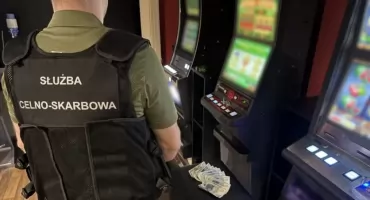 Nielegalny salon gier hazardowych w Łomży. Zarzuty dla 41-latki