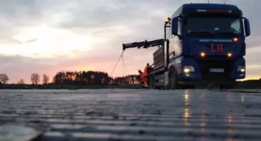 Drogi tymczasowe z płyt czy utwardzenie kruszywem – które rozwiązanie wybrać na czas inwestycji?