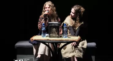 Młodzieżowy Teatr na Piętrze zaprasza na spektakl