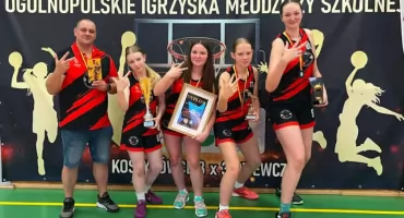 Dąbkowska, Zoń, Trzonkowska, Tomasiewicz z medalem mistrzem Poslki!
