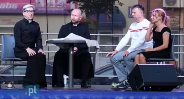 Co robić w wakacje w Łomży? W planach m.in. noc kabaretowa, kino plenerowe i RAP na stadionie