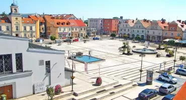 Czterdzieści stopni na termometrach. „Walizka” chowa się przed słońcem, ale gra dalej [ZMIANY W PROGRAMIE]