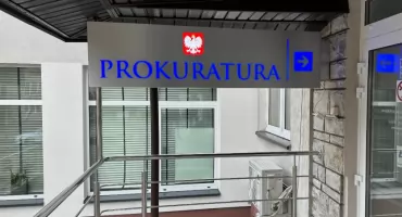 Wpadli oszuści „na wnuczka”. Przejęli gotówkę i złotą biżuterię 