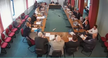 Kto tu oszukuje i buntuje mieszkańców? Wiceprezydent Serdyński nazwał radnego Mieczkowskiego oszustem