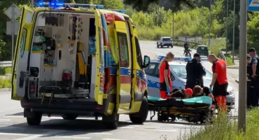 Rowerzysta potrącony na skrzyżowaniu Sikorskiego i Zdrojowej. Utrudnienia w ruchu [FOTO]